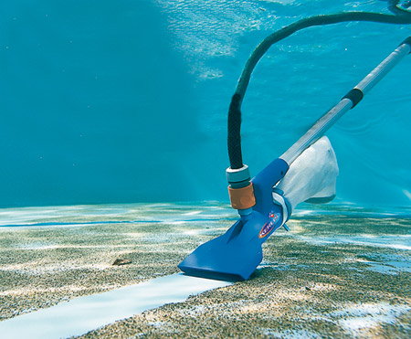 aspirateur piscine aquilus